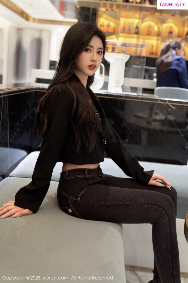 李浅浅  [XiuRen]高清写真图 2023.06.07 No.6874 浅浅Danny 美腿时尚第36张图片